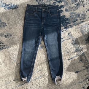 AMERICAN EAGLE | High Rise Jegging Crop